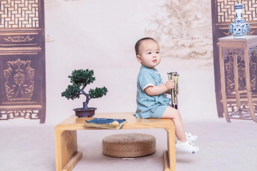 东明怀孕初期肚子胀胀的